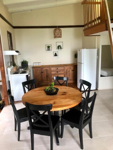 Montville Holiday Apartments Extérieur photo